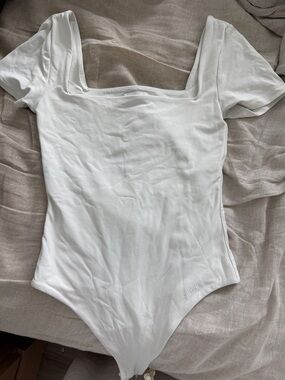 Aritzia contour bodysuit